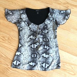 WHBM | Vneck ruffle reptile pattern blouse Sz XXS